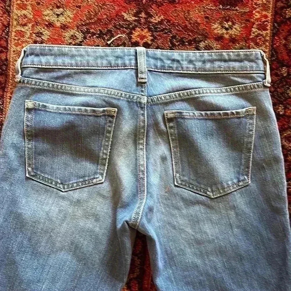 Gap jeans size 2 skinny jeans. - Picture 3 of 3